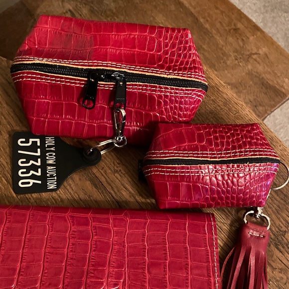 Holy Cow Couture Croc Bandit Wallet, Mini & Baby Buckaroo & Tassel Bundle w/DB - Picture 5 of 6